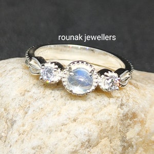 Silver Rainbow Moonstone Jar Khan Gemstone Rings, 925 Sterling Silver, Handmade Rings, Dainty Promise Rings, Gift For Her, Anniversary Gift.
