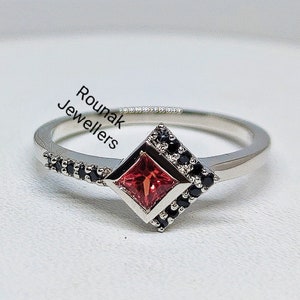 Princess Cut Orange Sapphire Ring: Black Spinel 925 Sterling Silver