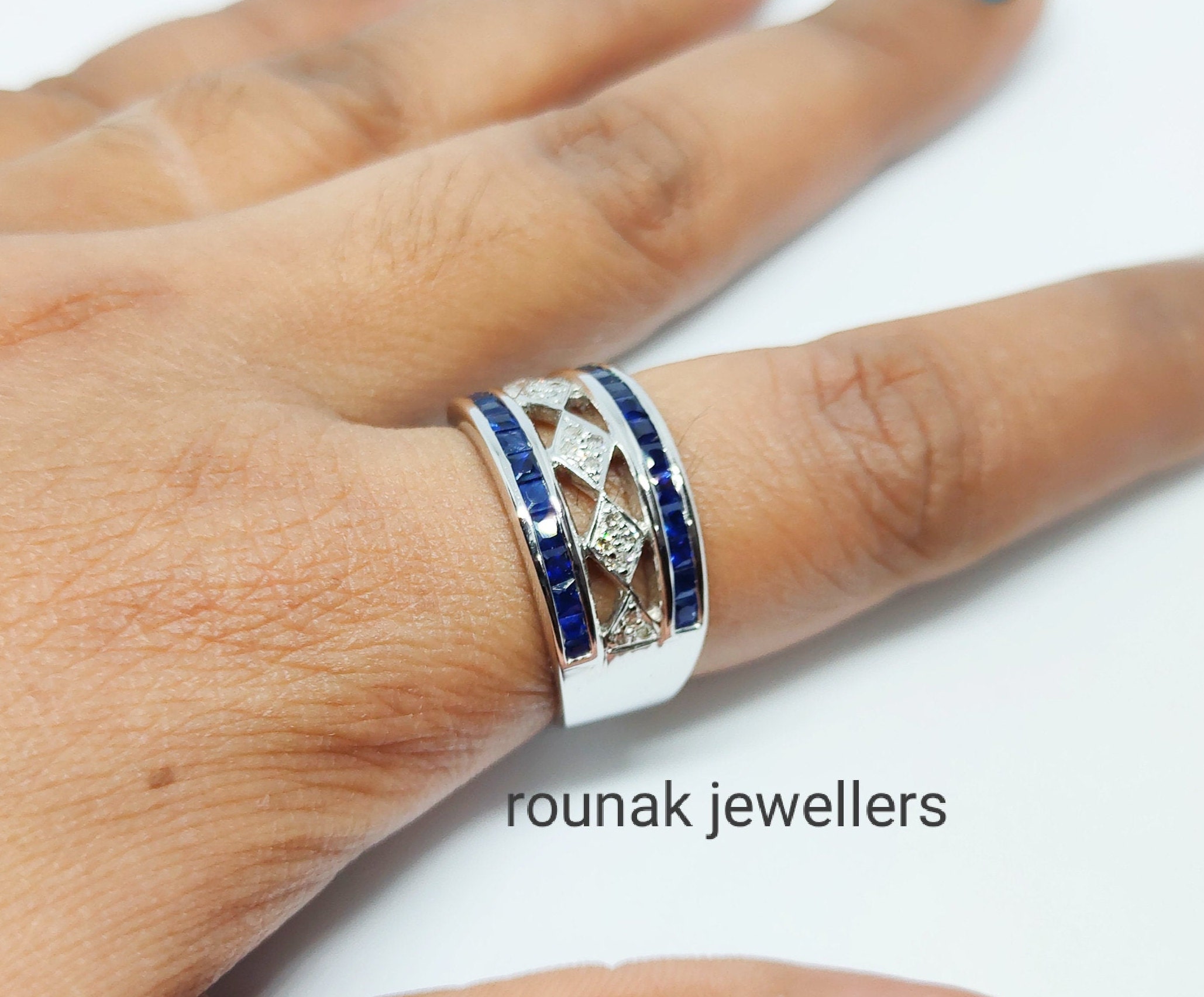 Cambia De Color Anillo De Compromiso En Plata Con Alejandrita