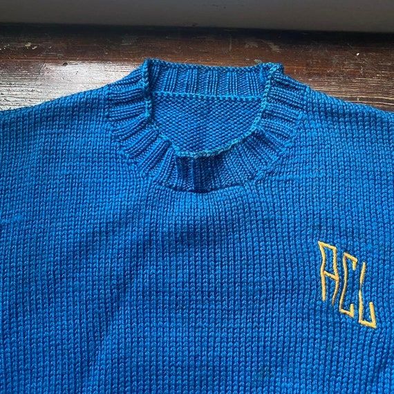 1930s vintage hand knit blue ‘ACL’ embroidered sw… - image 3