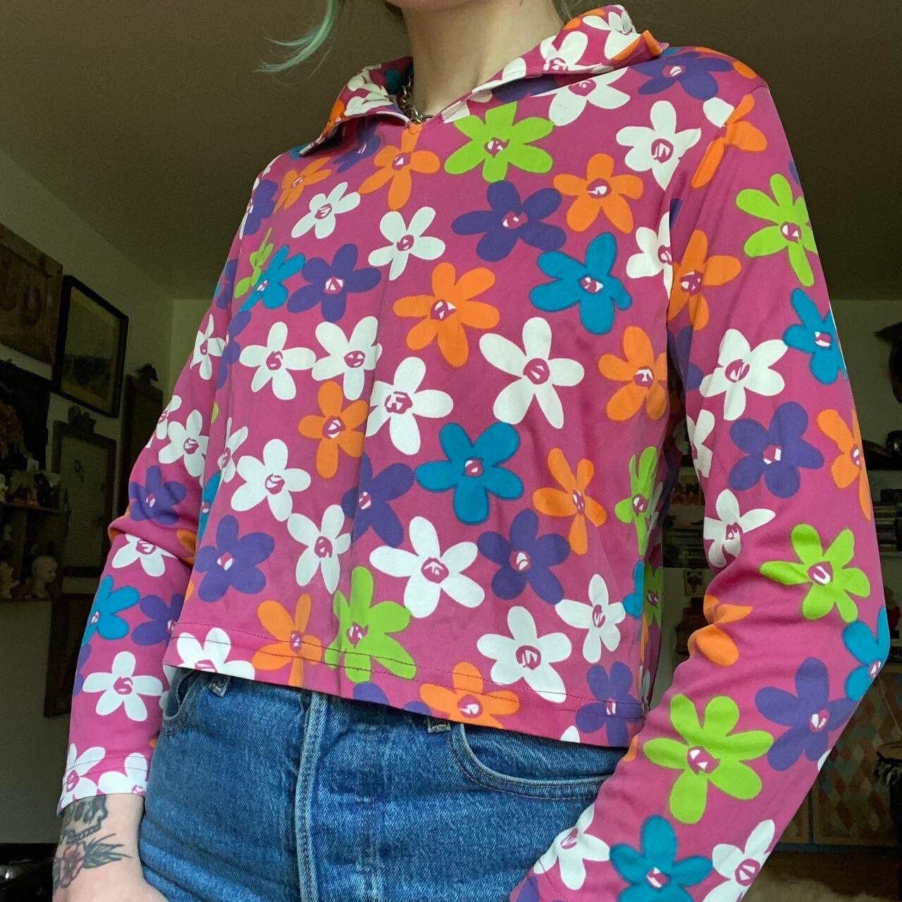 90s Does 60s Vintage Flower Power Print Collared Cropped Top by Next
