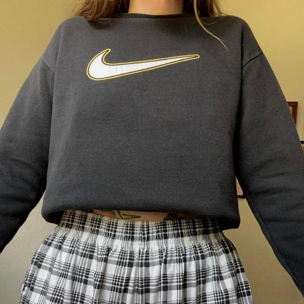 aesthetic nike jumper