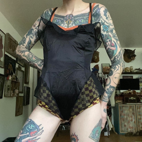 Vintage Chantal Thomas corral black ruffled bra thong lingerie set