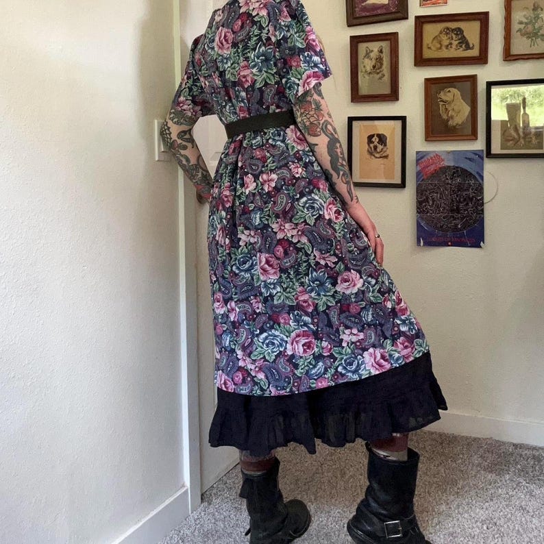 Vestido midi babydoll con cuello de encaje y estampado floral paisley vintage de los años 80 y 90 imagen 6