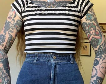 Camiseta estilo babydoll a rayas blancas y negras, estilo vintage de los 90, de Pig Pen.