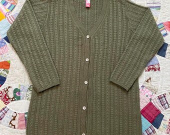 Vintage khaki/beige cardigan sweater