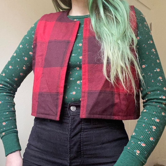 70s 80s vintage red and plaid cropped vest - image 6