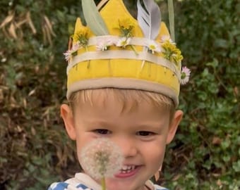 Adventure Crown – A Nature Treasure Crown for Kids | Flower & Leaf Crown | Woodland Dress Up