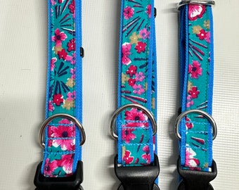 Adjustable dog collar in turquoise summer flower design