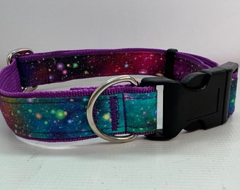 Adjustable dog collar in purple galaxy design