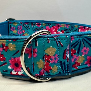 Handcrafted 38mm (1.5”) wide martingale dog collar in turquoise summer flowers design Greyhound whippet