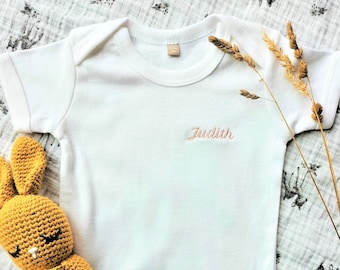 Personalized EMBROIDERED baby bodysuit in cotton - Customizable bodysuit with first name and heart