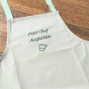 Personalized embroidered children's apron 100% cotton Vert pastel