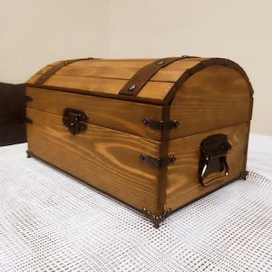 Custom Rustic Sewing Box, Wooden Chest, Treasure Chest, Memory Box for Event Photos, Wedding Keepsake Box, Baby Memory Box.