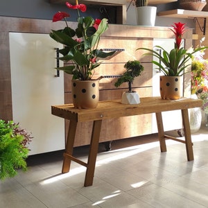 Blumenständer für drinnen. Pflanzbank für Blumentöpfe. Geschenk für Pflanzenliebhaber. Geschenk für Mutter.