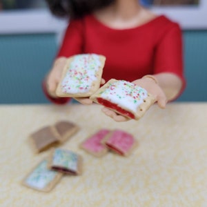 1/6 Miniature Toaster Pastries 4 Flavors - 1:6 Scale Food - For Fashion Doll, Action Figure - Playscale Diorama