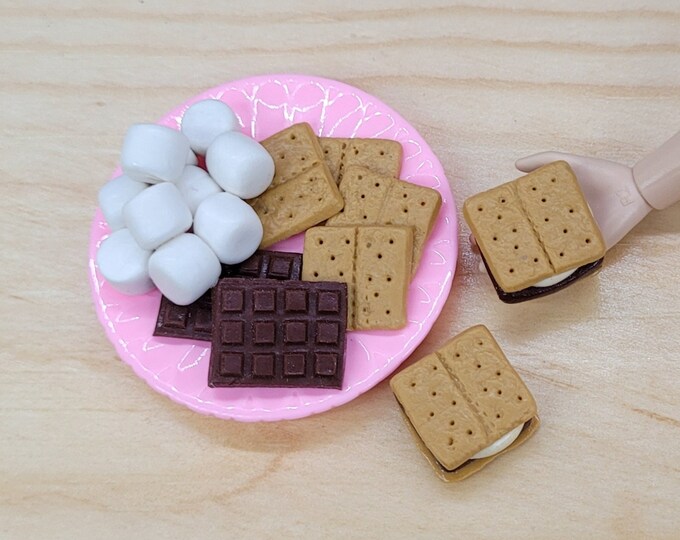 Miniature S'mores 1:6 Scale Food for Fashion Doll, Action Figure ...