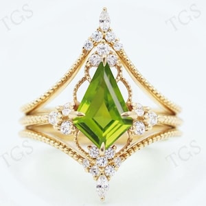 Natural Peridot Kite Engagement Ring Set For Women 925 Silver Peridot Statement Ring Set Kite Cut Peridot Gemstone Wedding Ring Set For Her