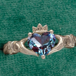 Heart Shaped Claddagh Engagement Ring Vintage Alexandrite Wedding Ring Antique Bridal Ring Art Deco Claddagh Promise Ring Anniversary Gift