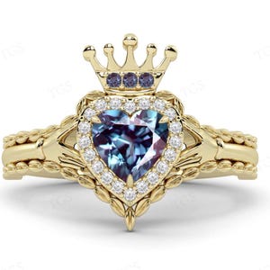 Heart Shaped Alexandrite Engagement Ring 14k Gold Alexandrite Wedding Ring  Art Deco Crown Ring For Woman Unique Claddagh Engagement Ring