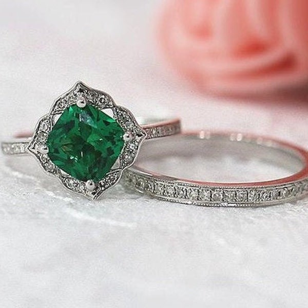 14k White Gold Emerald Wedding Set Art Deco Emerald Bridal Ring Set 14k Floral Emerald Engagement Ring Set Rose Gold Floral Wedding Ring Set