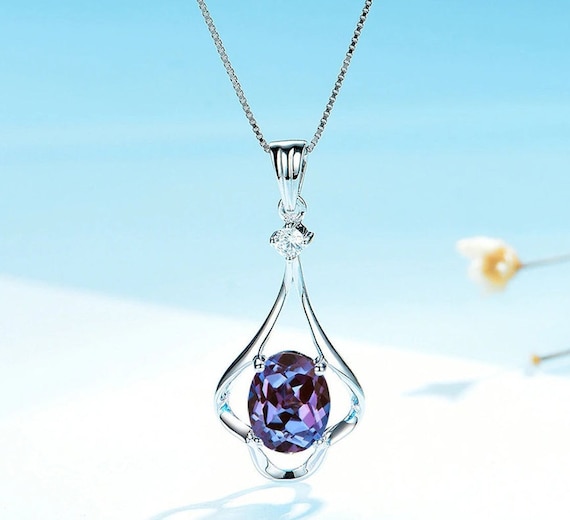 Alexandrite pendant white gold deals