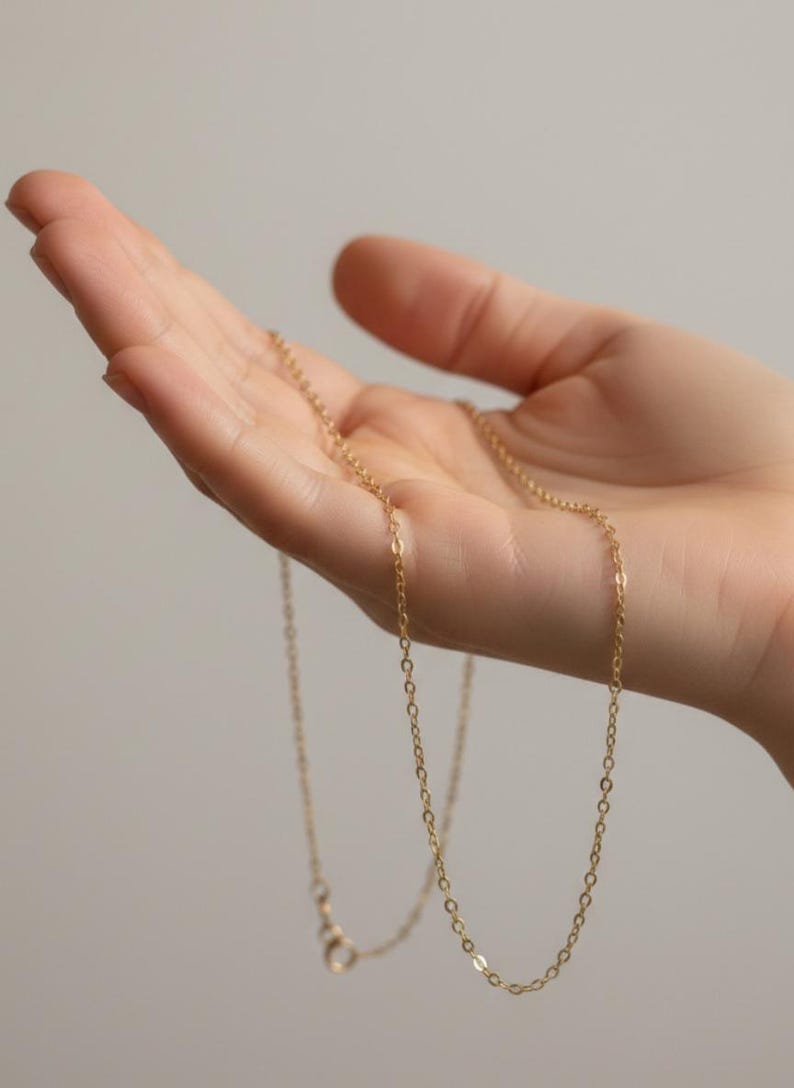 18k Solid Yellow Gold Mirror Curb Chain (750/1000) – 18K Gold Necklace for Men, Women, and Children – Gift Box and Pouch image 6