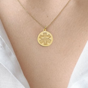 Collana con identificazione medica in vero oro massiccio 14k di Demir Uluer - Ciondolo personalizzato con allerta medica - Gioielli personalizzati con allerta medica
