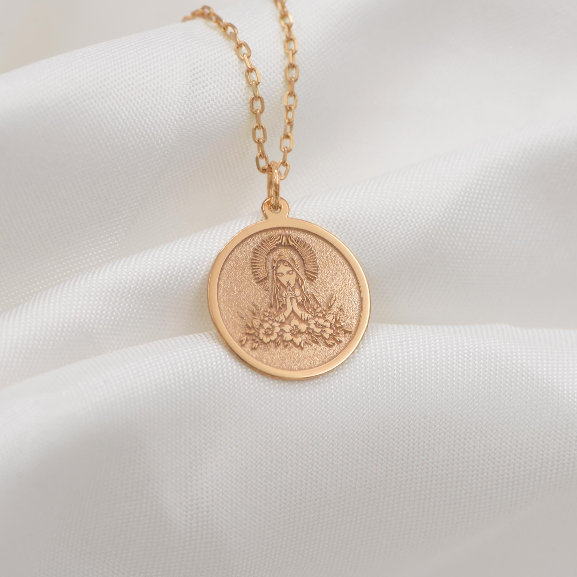 A dicembre del 2017 si è conclusa la ventennale carriera professionistica  del portoricano Miguel Cotto. Nel suo volto solcato da cicatrici, noi  appassionati di pugilato intravediamo la follia di uno sport che, image size:2000x1999