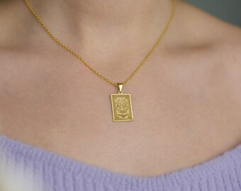 Segno zodacale blanca n oro 24 carat su argento 925 con sfondo n Segno zodacale blanca n oro 24 carat su argento 925 con sfondo n