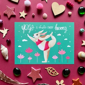 Yoga is for every Bunny Postcard zdjęcie 1