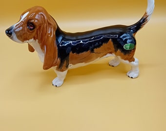 Vintage Beswick Bassett Hound Dog, porcelain figurines, gift idea, Christmas.