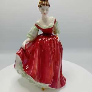 Vintage Elegant Royal Doulton Fair Lady Red HN2832, figurine. Gift idea, porcelain lady, Easter gift