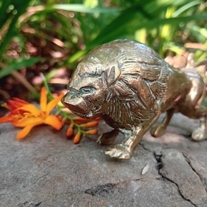 Vintage Lifelike, Lion ornament, gift idea, Big cat life, feline lovers, home decor, heraldry, brass decor, Zodiac Leo, Christmas gift