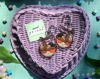 Calico Neko Ramen Acrylic Keychain Kawaii Art Japan Nihon Anime Manga Accessoire Cute Jewelry Gift Epoxy Cat Meow Noodles Shoyu Sushi Charm