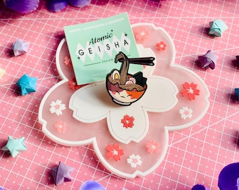 Neko Ramen Japanese Wooden Pin Calico Cat Sushi Anime Asian Food Noodles Japan Kawaii Cute Art Badge Brooch Enamel Lapel Pins Handmade