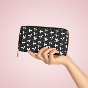 La Cuarta Ala - Cartera con Cremallera - Cartera de Mujer - Clutch - Blanco y Negro - Dragones - Tairn - Adarna - Llama de Hierro - Violeta de Xaden