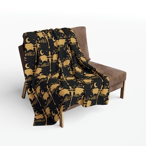 Arctic Fleece Blanket - The Fourth Wing - Tairn Dragon Pattern - Xaden - Violet - Black & Gold - Throw Blanket