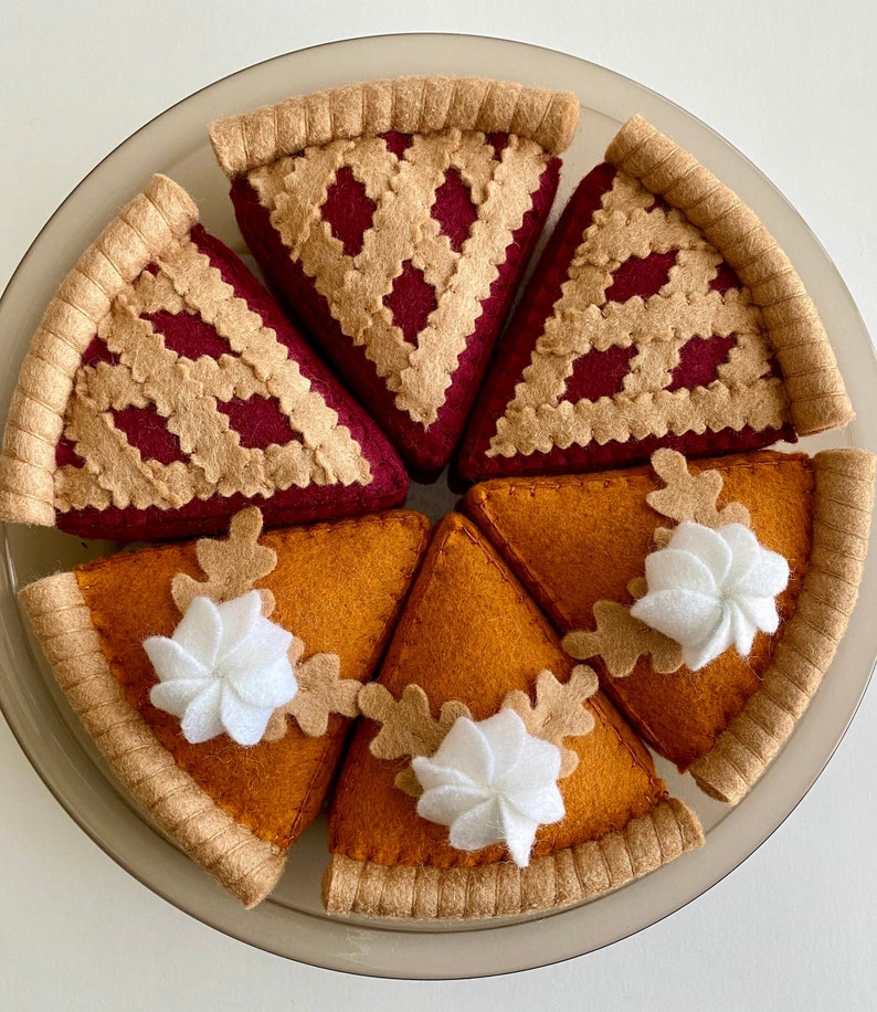 Felt Cherry Pie, Felt Pumpkin Pie, Felt Blueberry Pie, Felt Pie, Felt Food, Play Food, Play Kitchen, Pretend Play, Toy, Thanksgiving Decor image 7