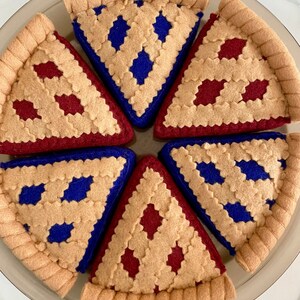 Felt Cherry Pie, Felt Pumpkin Pie, Felt Blueberry Pie, Felt Pie, Felt Food, Play Food, Play Kitchen, Pretend Play, Toy, Thanksgiving Decor image 6