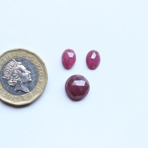 Rubino rosso naturale non trattato con taglio a rosa, cabochon sfaccettato, pietra preziosa sfusa, orecchini con rubino, forniture per gioielli sfaccettati, 8-10 mm, ct.9