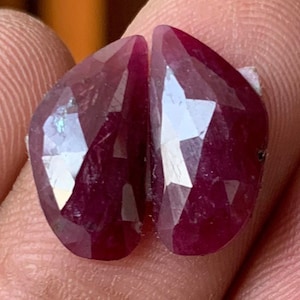 INCREDIBILE coppia di rubini AAA taglio rosa, cabochon sfaccettato, fondo piatto, taglio rosa, forma fantasia, taglio rosa 14 x 8 mm, coppia abbinata
