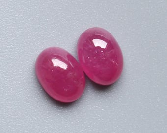 Coppia di rubini naturali, rubino rosso AAA++, cabochon ovale liscio e lucidato, pietra preziosa sciolta, coppia di rubini ovali sciolti per la creazione di gioielli, 7 x 5 mm, 2,80 ct