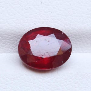 Natürlicher Rubin Facettierter Edelstein, Roter Rubin Kristall, Natürlicher Rubin Smaragd Facettiert, Rubin Facettierter Oval Rubin Ring Cut Edelstein 9 x 7 MM 2,85 CT