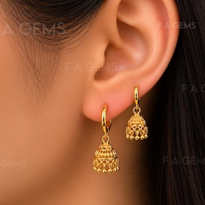 Set di 2 paia di orecchini Jhumka in oro • Jhumka pendenti piccoli e grandi • Gioielli indiani • Jhumka per bambini • Jhumka minuscoli • Orecchini a cerchio {F071}
