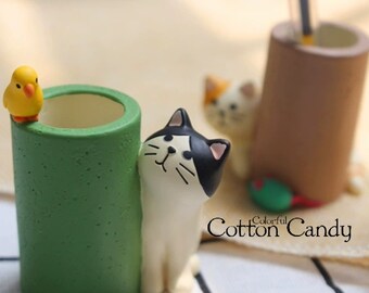 cat desk tidy