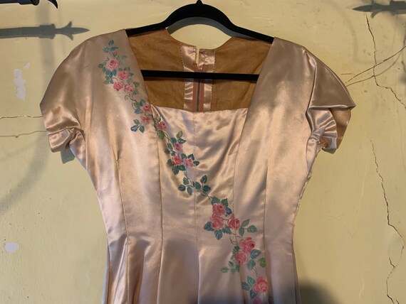 Stunning 1950s satin handprinted formal dress