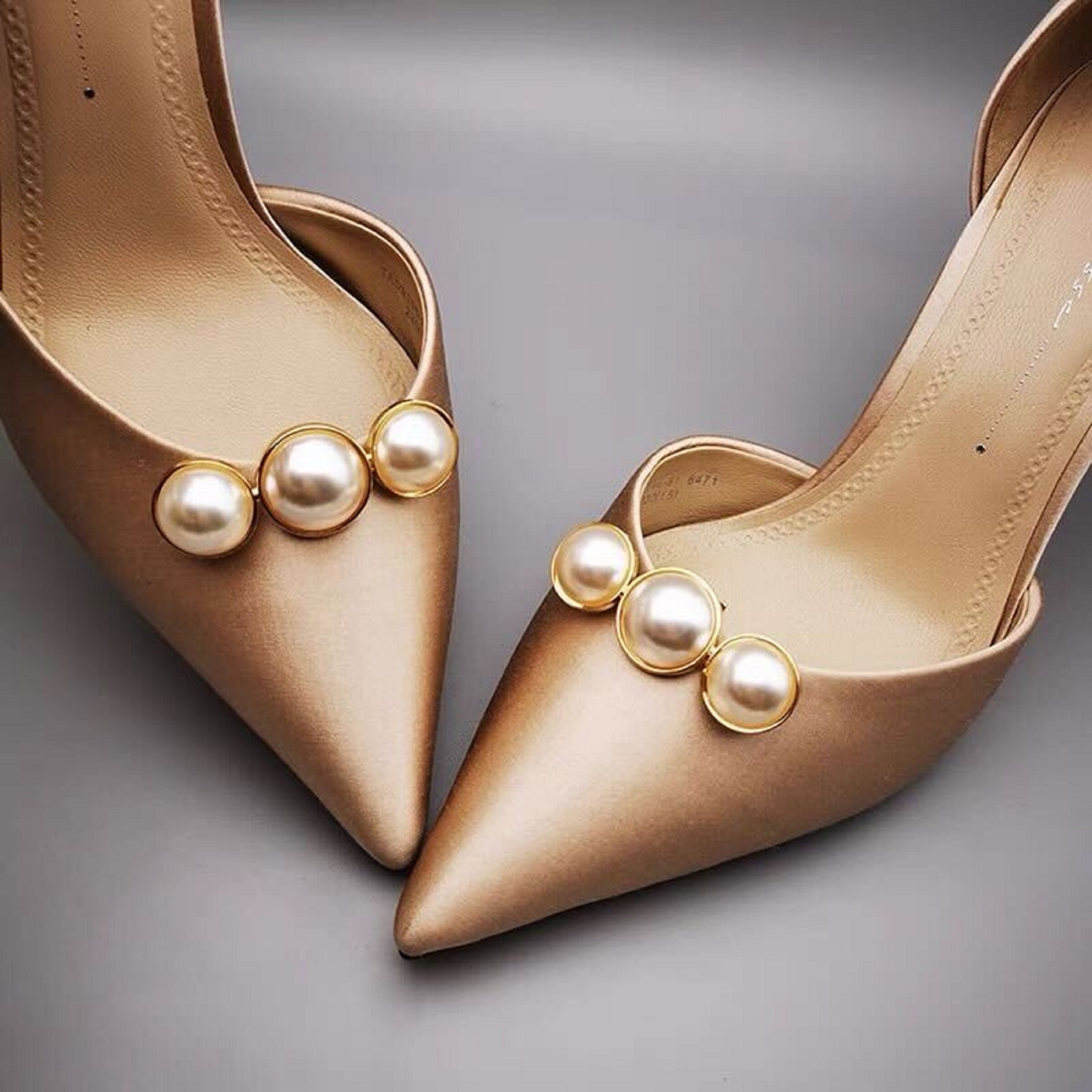 Pearl Shoe Clips -  Israel