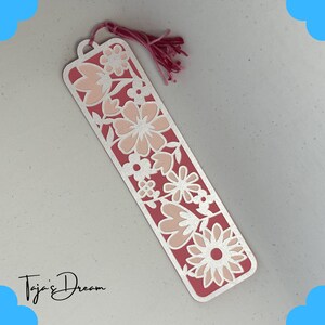Lesezeichen aus Pappe mit Blumenmotiv in Fuchsia, Rosa und Perlmutt-Elfenbein mit Quaste, personalisiertes Geschenk für Leseliebhaber