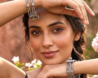 Oxidized Silver Kada Bangle, Screw Pin Bracelet, Boho Tribal Jewelry, Openable Ethnic Vintage Style Indian Statement Bangle, Gift for Her